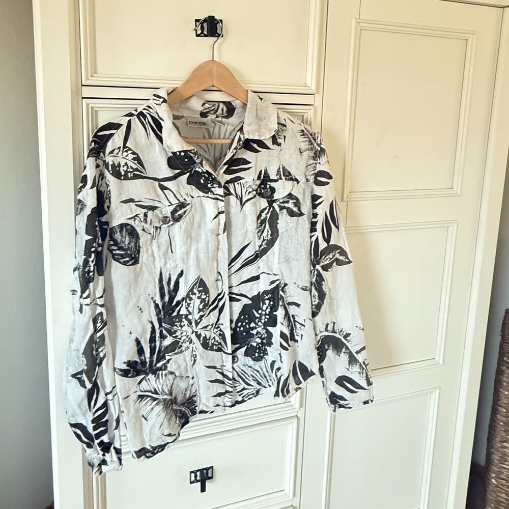 Chico's Linen Button Up Shirt Floral Black White Pattern Lace inset Size 2